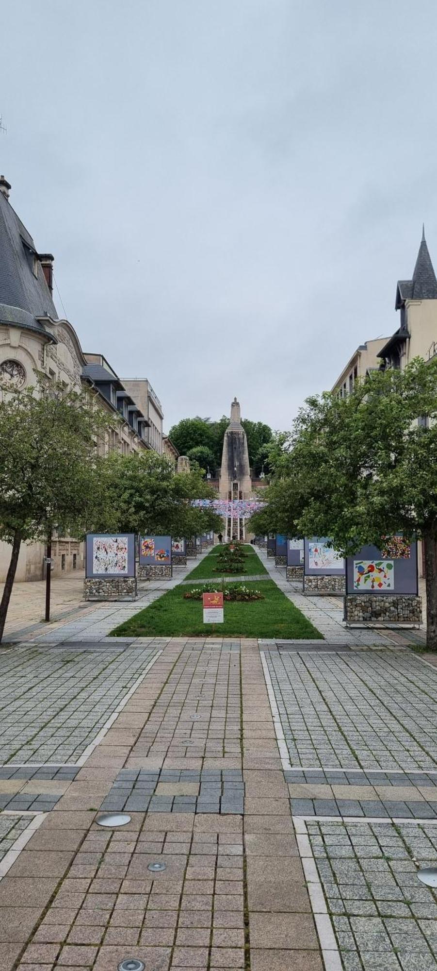 Auberge De Jeunesse - Hi Verdun Экстерьер фото